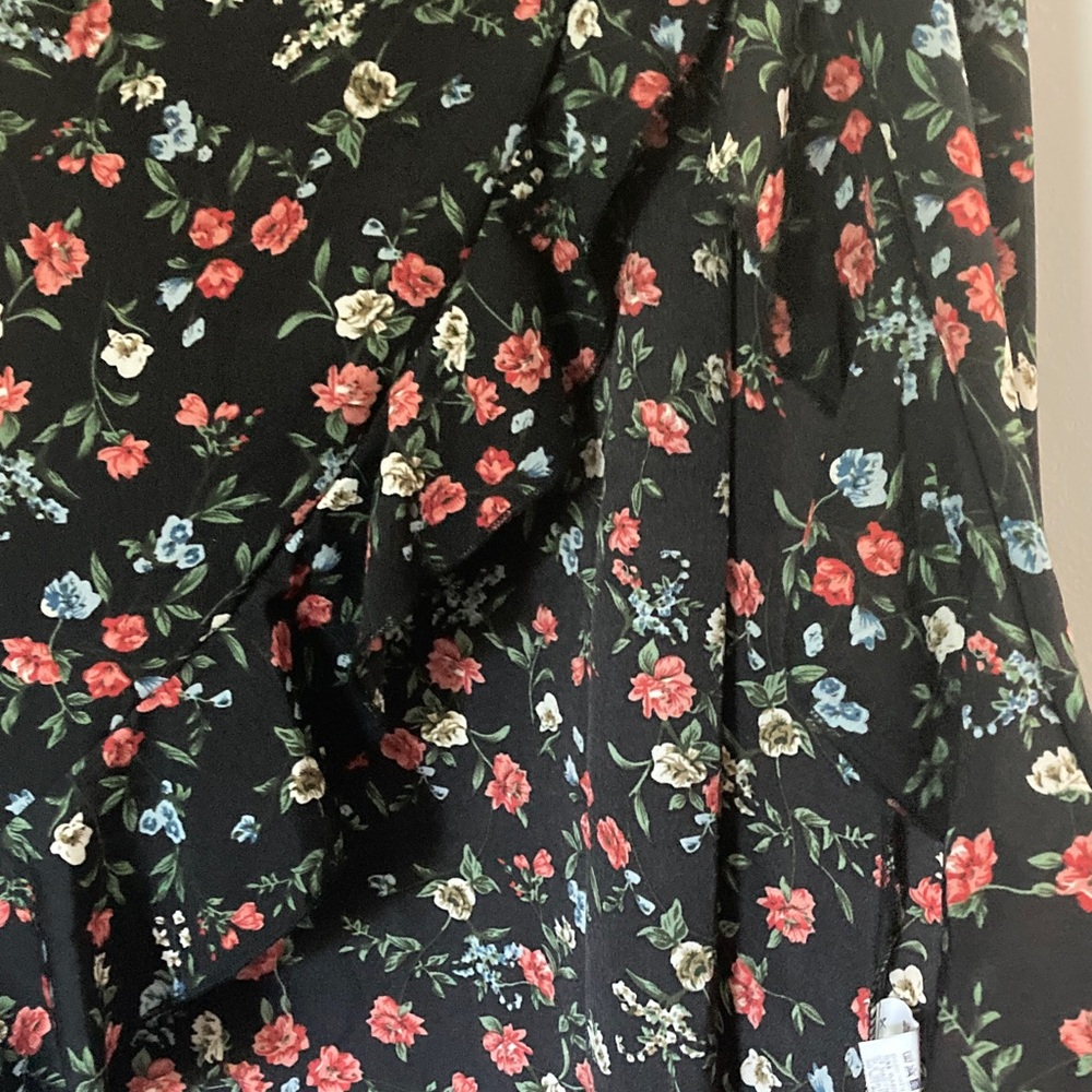 SHEIN Black Floral Maxi Skirt with split - Picture 5 of 8